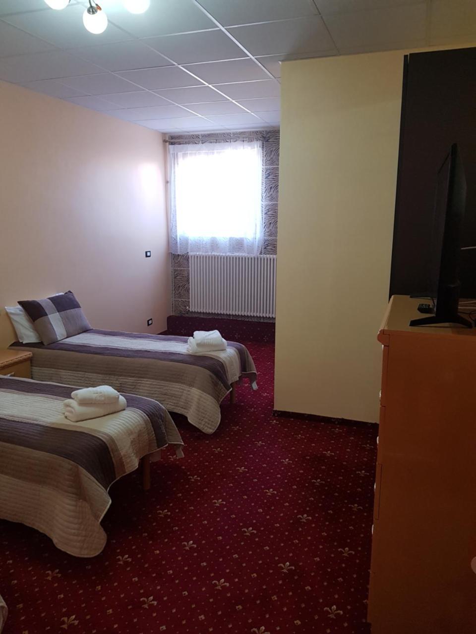 Ferienwohnung Liberty Junior Făgăraş Exterior foto