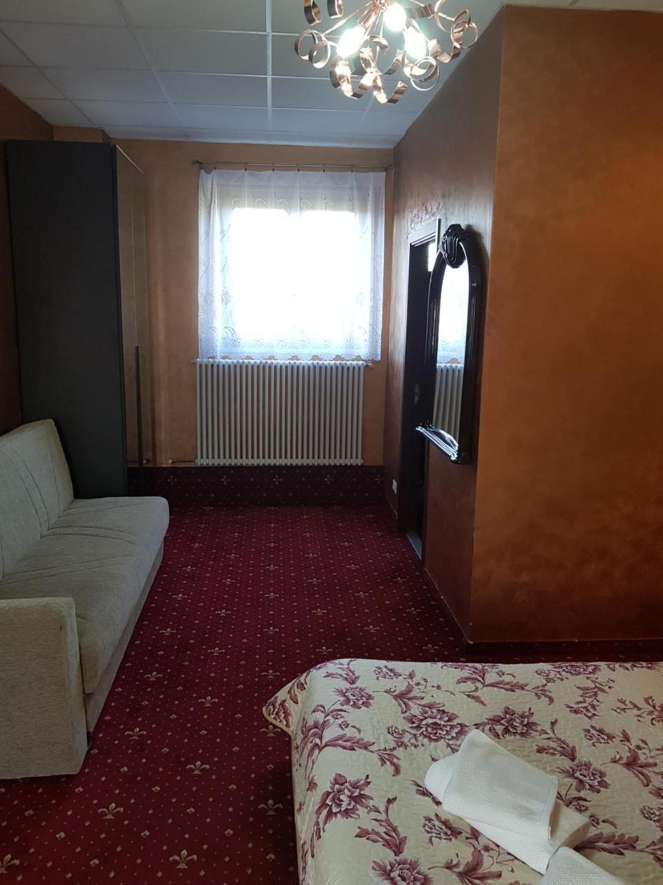 Ferienwohnung Liberty Junior Făgăraş Exterior foto