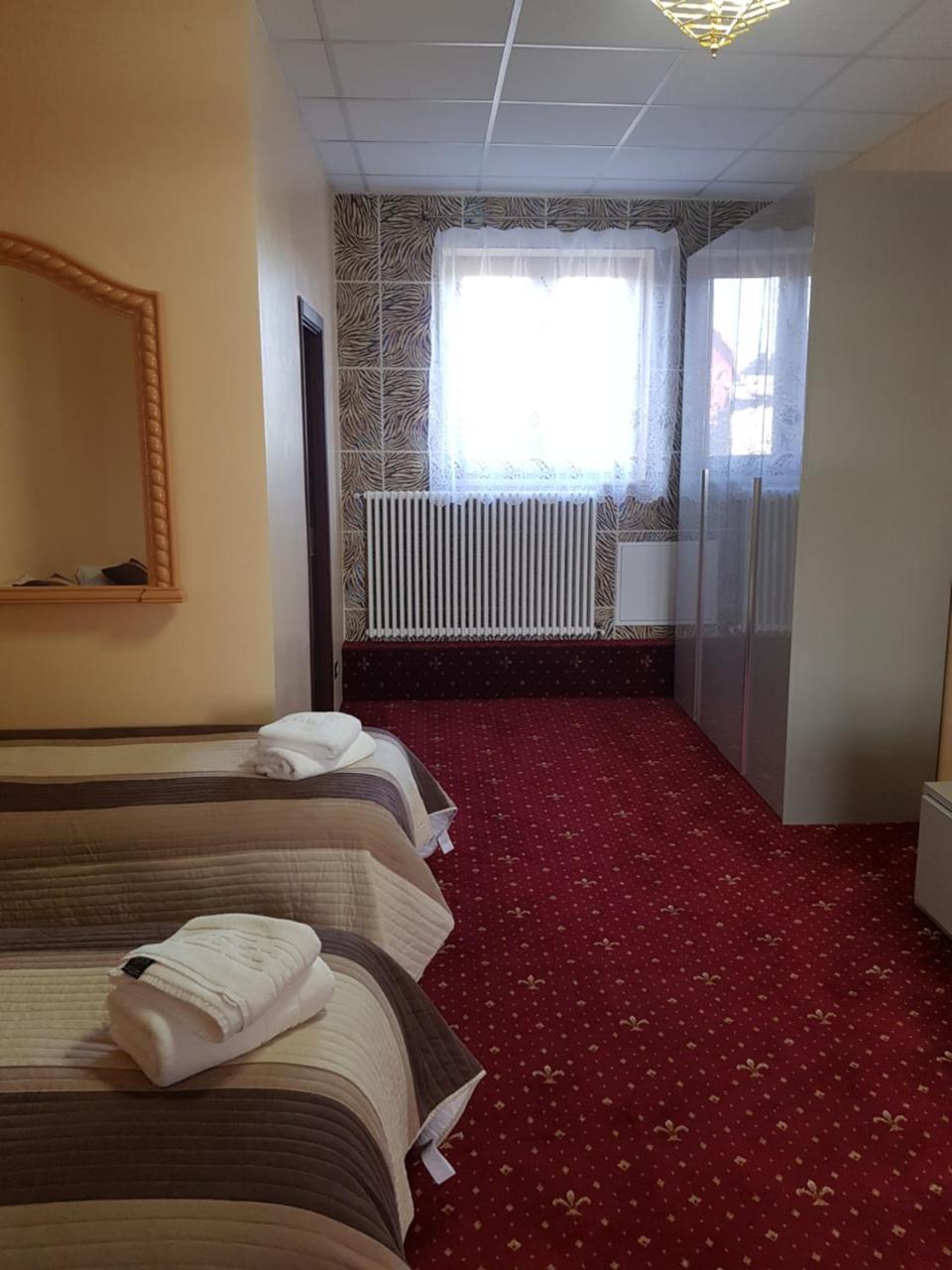 Ferienwohnung Liberty Junior Făgăraş Exterior foto
