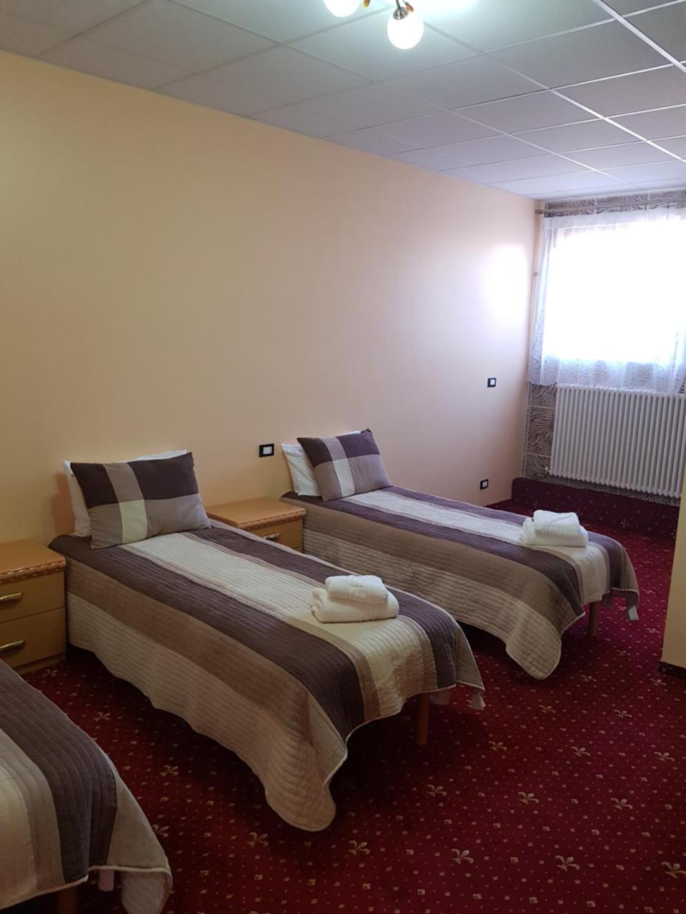 Ferienwohnung Liberty Junior Făgăraş Exterior foto