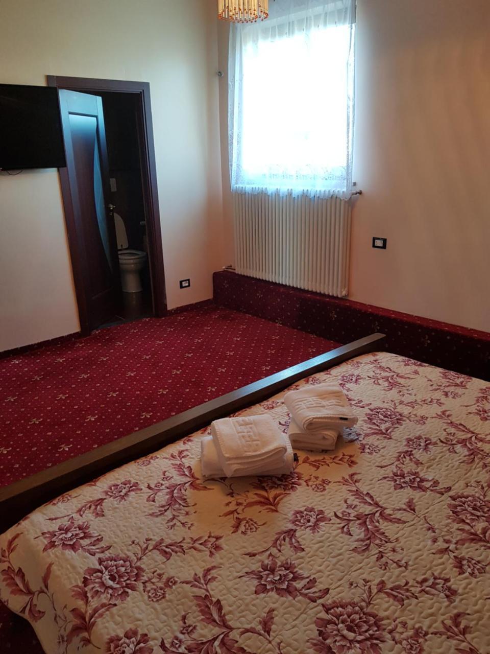Ferienwohnung Liberty Junior Făgăraş Exterior foto