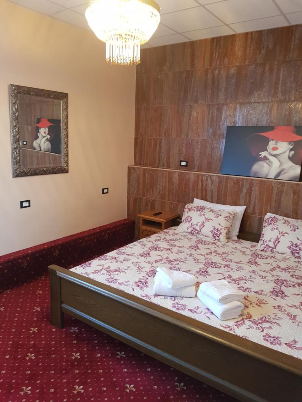 Ferienwohnung Liberty Junior Făgăraş Exterior foto