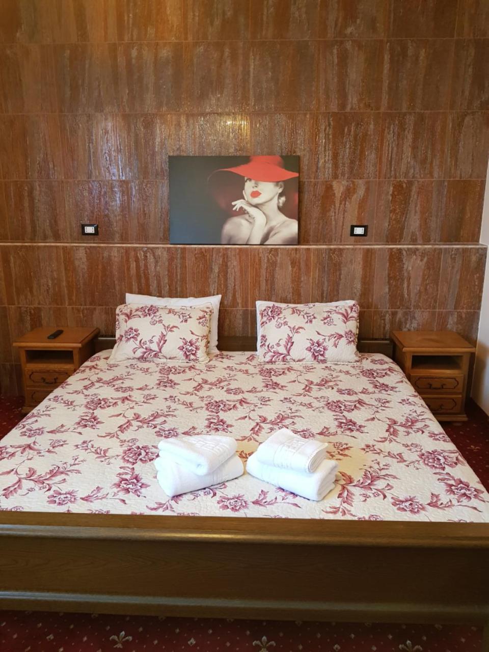 Ferienwohnung Liberty Junior Făgăraş Exterior foto